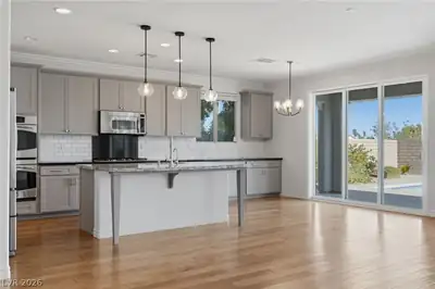 12139 Kite Hill Lane Kitchen