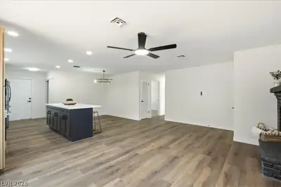 3912 Casa Grande Avenue, Las Vegas, NV 89102 Living Room