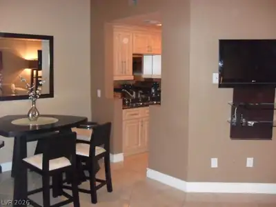 260 East FLAMINGO Road 329 Dining Area