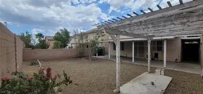 8344 Golden Cypress Avenue, Las Vegas, NV 89117 Yard