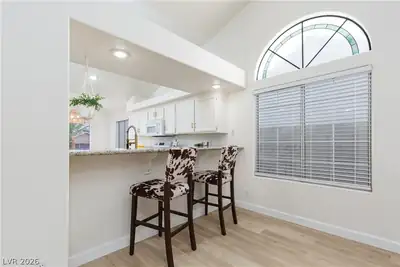 424 Mountain Top Court Dining Area