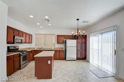 4736 Killington Street, Las Vegas, NV 89129 Kitchen