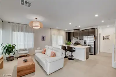 600 North Carriage Hill Drive 1035 Living Room