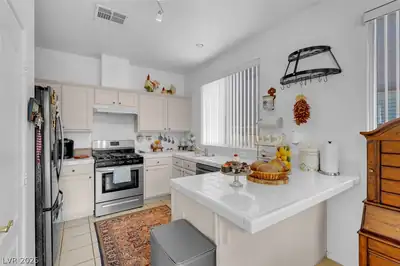 1853 Windward Court, Henderson, NV 89012 Kitchen