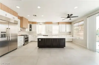 8225 Weeping Springs Avenue, Las Vegas, NV 89131 Kitchen
