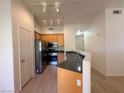 10245 South Maryland Parkway 241, Las Vegas, NV 89183 