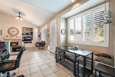8185 Bonaventure Drive Dining Area