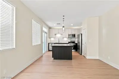 1917 Thunder Ridge Circle, Henderson, NV 89012 Kitchen