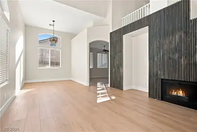 1917 Thunder Ridge Circle, Henderson, NV 89012 Living Room