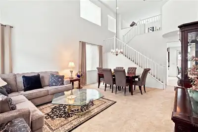 5432 West Pipers Meadow Court Living Room