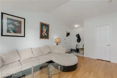 231 West Horizon Ridge Parkway 1126 Living Room