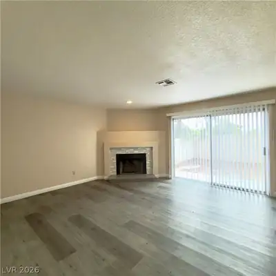 6250 West Flamingo Road 159 Living Room