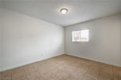 1832 Goldfield Street 1 Bedroom
