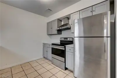 1832 Goldfield Street 1 Kitchen