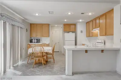 1207 Golden Spike Court, Henderson, NV 89014 Kitchen