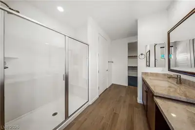 4681 South East Clifftop Drive Primary Bathroom