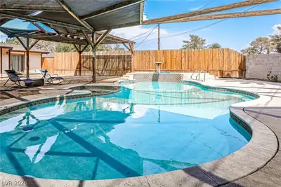 4674 Saddle Place, Las Vegas, NV 89119 Pool
