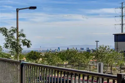 600 North Carriage Hill Drive 1039 View