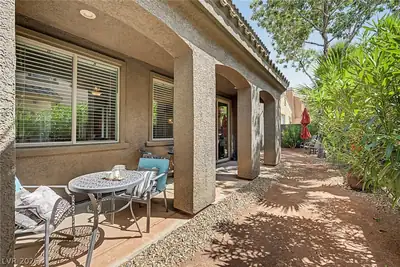 1045 Via Canale Drive Patio