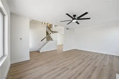 7275 Bridgeview Avenue, Las Vegas, NV 89147 Living Room