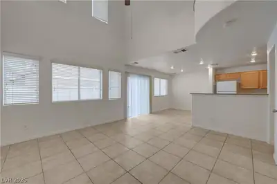 1154 LILAC CHARM 0 Living Room