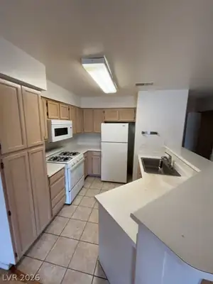 5415 West Harmon Avenue 2010 Kitchen