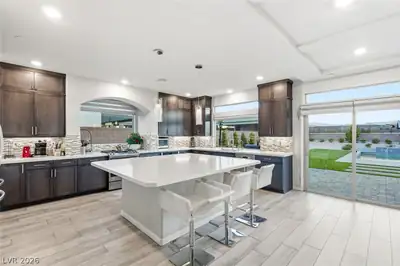 8727 Twisted Vine Lane Kitchen