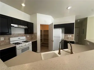 5516 Ante Up Court 103 Kitchen
