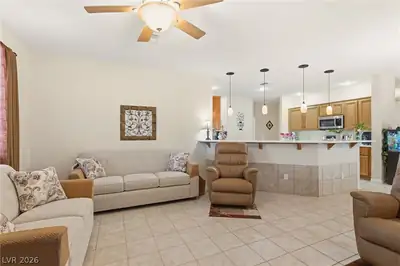3471 Cottage Thistle Drive, Laughlin, NV 89029 Living Room