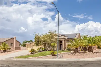 7064 New Moon Way, Las Vegas, NV 89110 Front of Structure