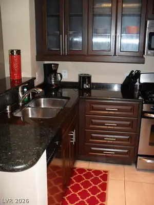 220 East FLAMINGO Road 113 Kitchen