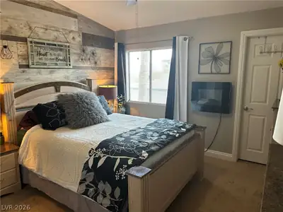 950 Seven Hills Drive 1423 Bedroom