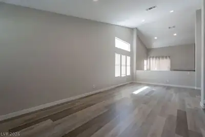 1735 Navarre Lane Living Room