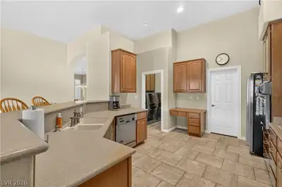2058 Poetry Avenue, Henderson, NV 89052 Kitchen