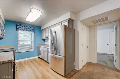2451 North Rainbow Boulevard 2051, Las Vegas, NV 89108 Kitchen