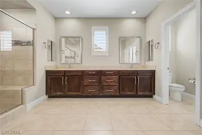 2568 Iron Crest Lane Primary Bathroom