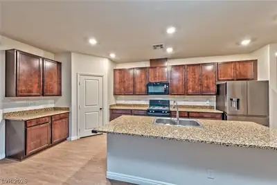 863 Elmstone Place, Las Vegas, NV 89138 Kitchen