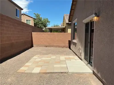 739 Crest Valley Place Yard