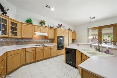 7337 Bermuda Island Street, Las Vegas, NV 89123 Kitchen