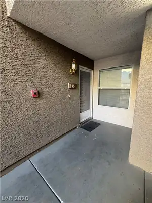 701 Capri Drive 13B Entry