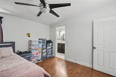 3215 Wright Avenue Bedroom