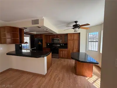 921 Greystone Drive, Las Vegas, NV 89108 Kitchen