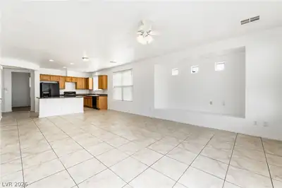 2909 Aspen Club Avenue, North Las Vegas, NV 89081 Living Room