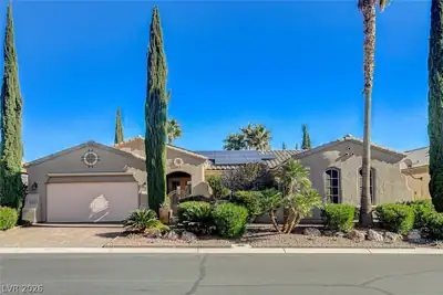 5152 Vincitor Street Las Vegas, NV 89135