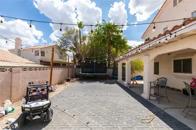 1929 Fan Fare Drive, North Las Vegas, NV 89032 Patio