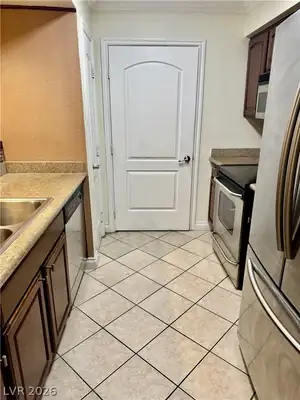 1150 North Buffalo Drive 1075 Kitchen