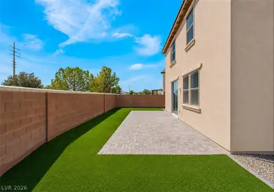 6008 Cragged Draw Street Yard