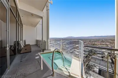 4381 West Flamingo Road 58301 Balcony