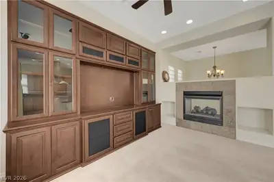9213 Tudor Park Place, Las Vegas, NV 89145 Living Room