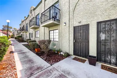 7066 Burcot Avenue B62, Las Vegas